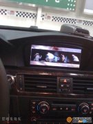 寶馬330原車有導航，加裝多碟DVD，倒車影像 昆明發燒友