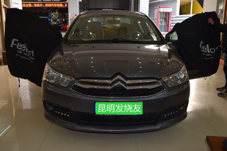 雪鐵龍世嘉改裝汽車音響，倒模A柱安裝及低音安裝 昆明發燒友