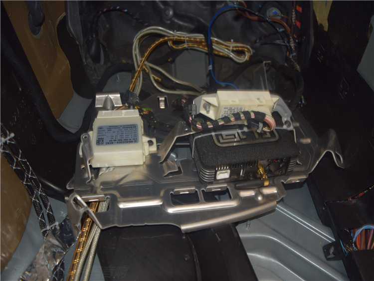 YC200܇푸b׌푴l܇ 