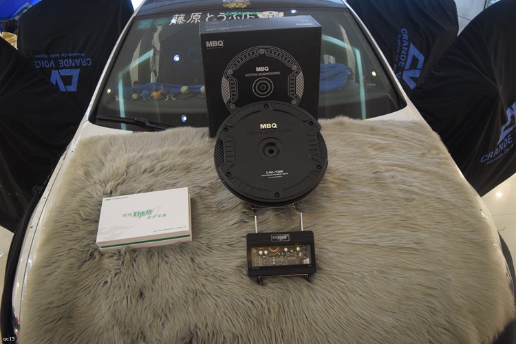 DSP推原車喇叭，備胎低音在尾箱安裝